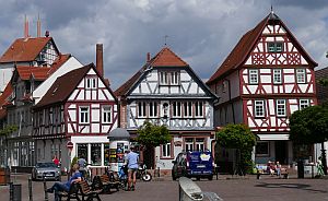 po23 marktplatz seligen 300