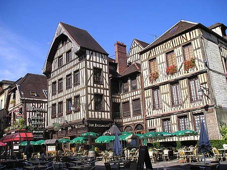 troyes centre ville 450